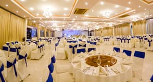 thumbnail: Banquet hall
