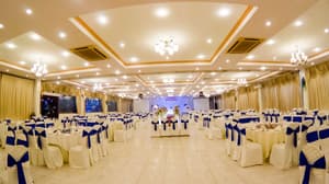 thumbnail: Banquet hall
