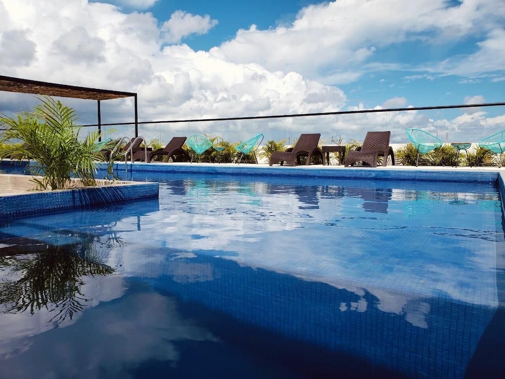 Rooftop pool