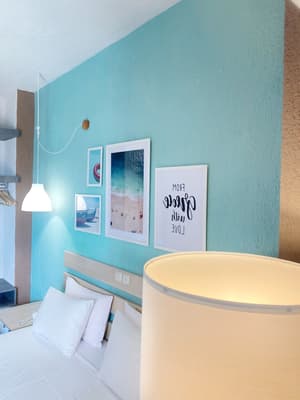 thumbnail: Room