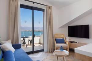 thumbnail: Living area
