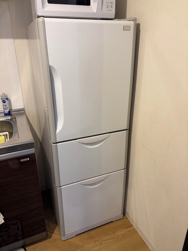 Mini-refrigerator