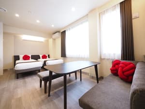 thumbnail: Room