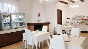 thumbnail: Interior