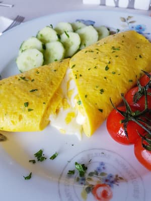 thumbnail: Breakfast buffet