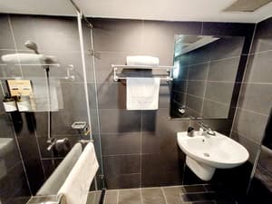 thumbnail: Bathroom