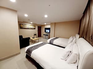 thumbnail: Room