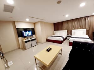 thumbnail: Room