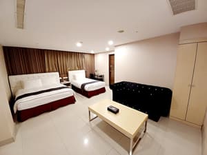 thumbnail: Room