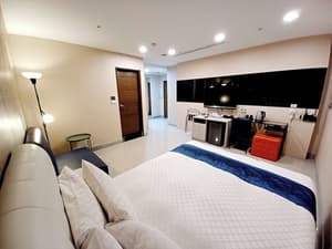 thumbnail: Room