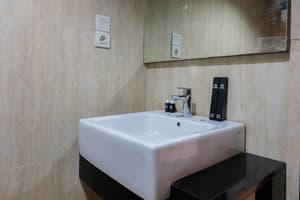 thumbnail: Bathroom sink