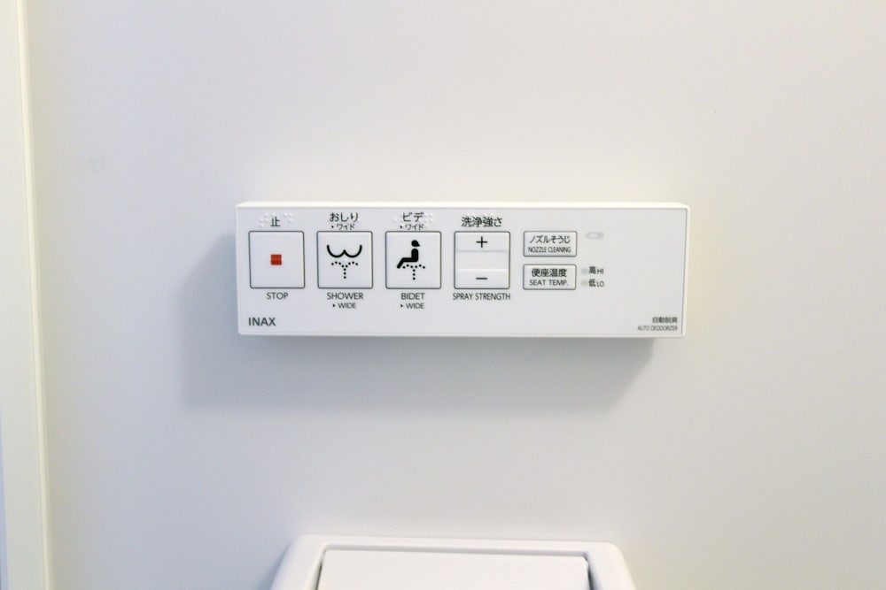 Bathroom amenities