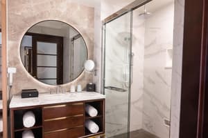 thumbnail: Bathroom shower