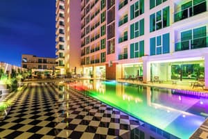 thumbnail: Outdoor pool