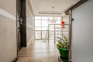 thumbnail: Hallway