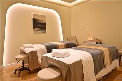 On-Site,Property Amenity,Spa