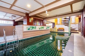 thumbnail: Private pool