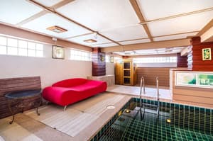 thumbnail: Private pool