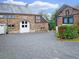 thumbnail: Exterior
