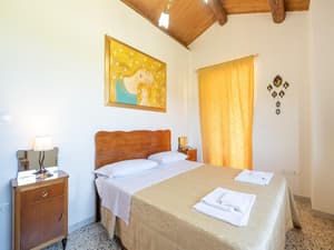 thumbnail: Room amenity
