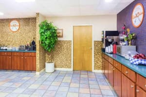thumbnail: Breakfast area