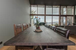 thumbnail: In-room dining