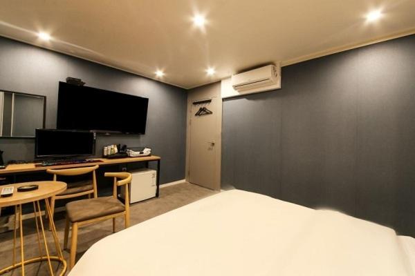 457342338.jpg