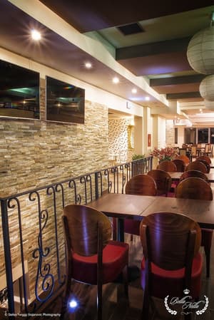 thumbnail: Restaurant
