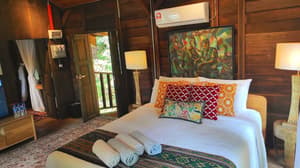 thumbnail: Room