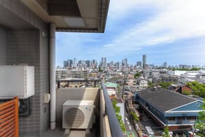 thumbnail: Balcony