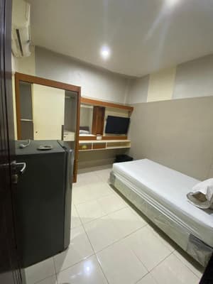 thumbnail: Room