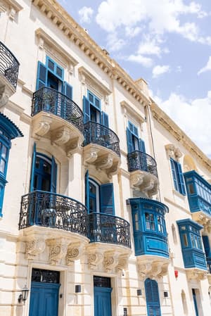 thumbnail: Exterior