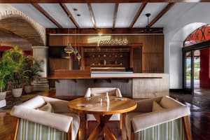 thumbnail: Restaurant