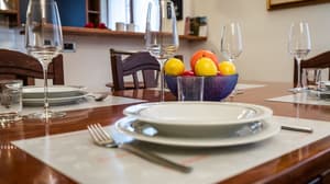 thumbnail: Dining room