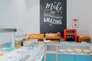 thumbnail: Breakfast area