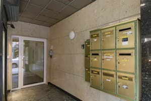 thumbnail: Property entrance