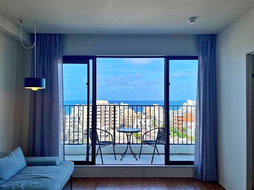 Beach/ocean view
