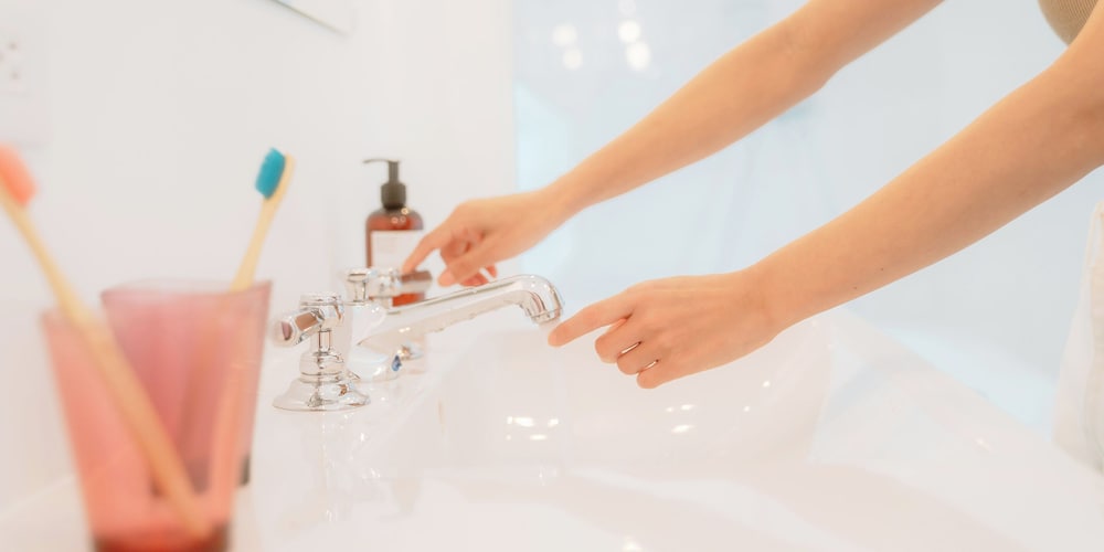 Bathroom sink
