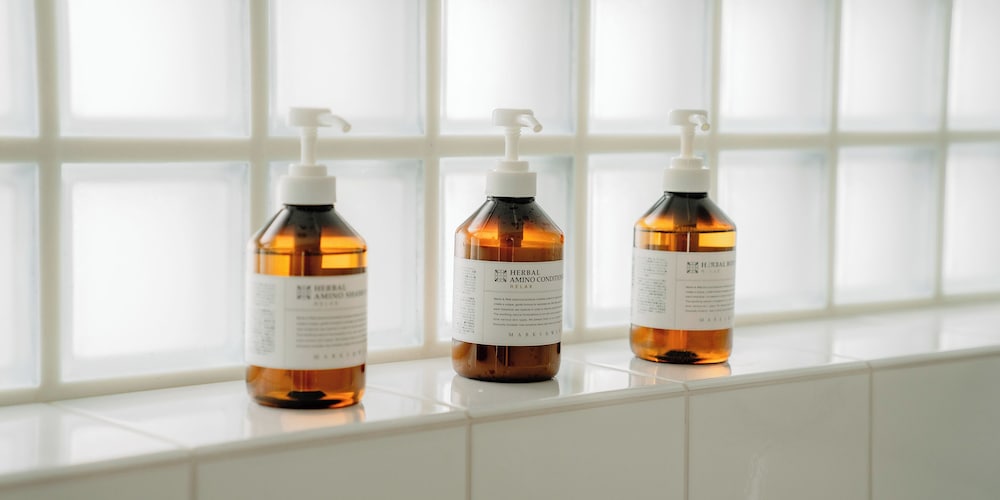 Bathroom amenities