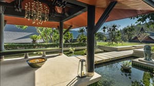 thumbnail: Property entrance