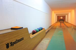 thumbnail: Bowling