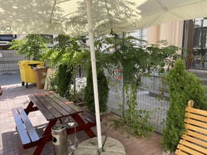 thumbnail: Courtyard