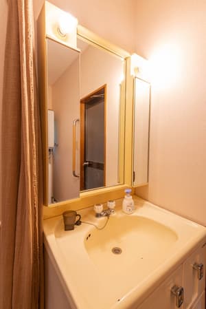 thumbnail: Bathroom