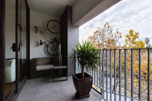 thumbnail: Balcony