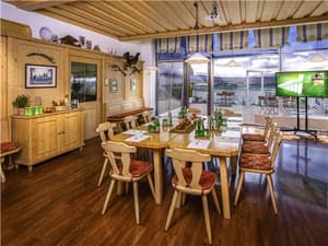 thumbnail: On-Site,Business/Events,Meeting Room
