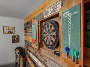 thumbnail: Game room