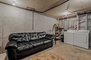 thumbnail: Laundry room