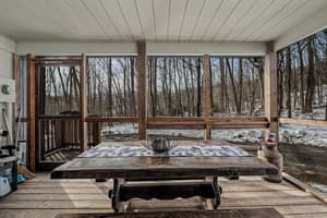 thumbnail: Outdoor dining