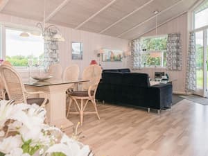 thumbnail: Interior