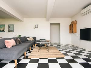 thumbnail: Interior